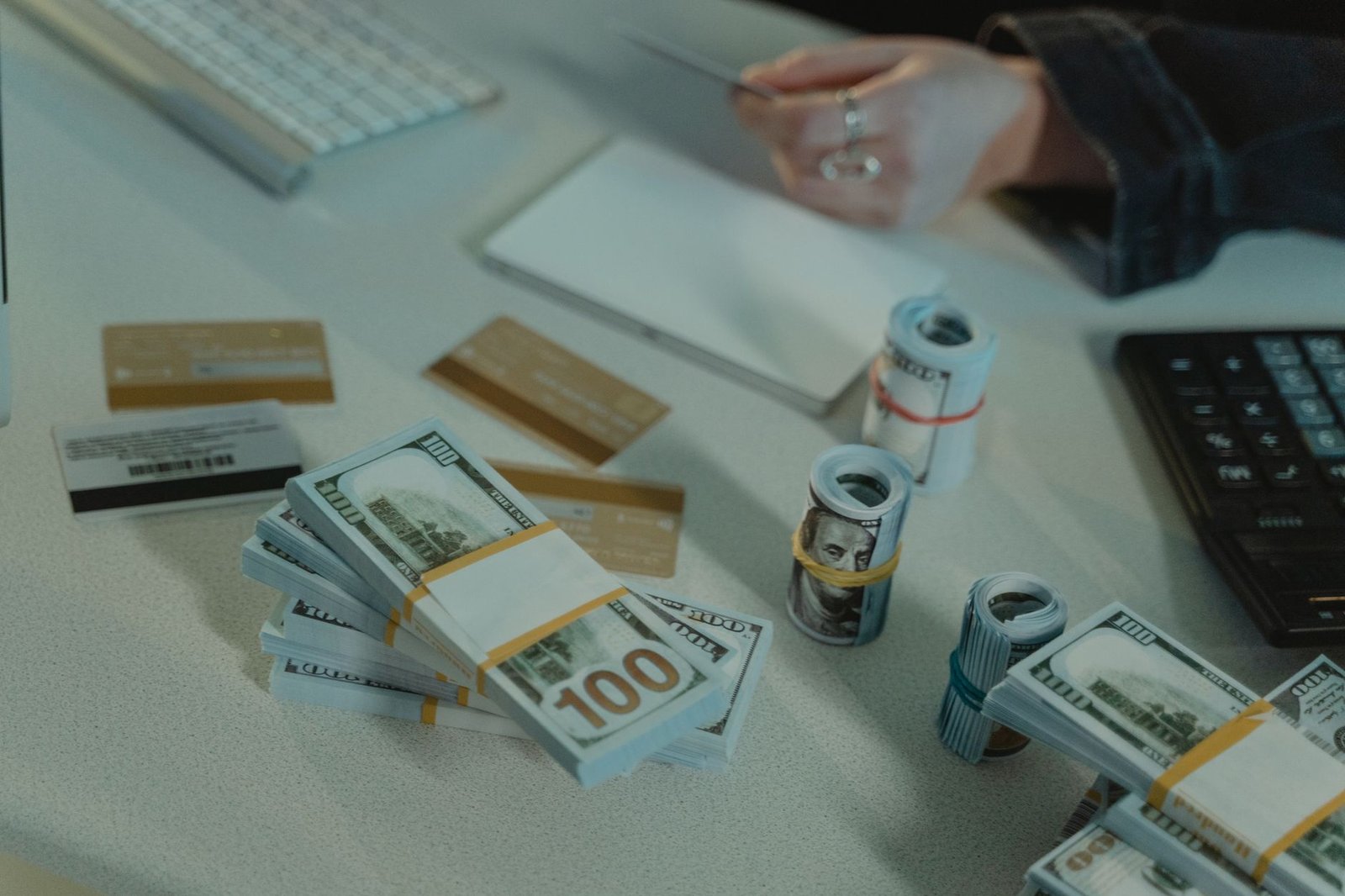 Personal Loans vs. Credit Cards: Which Is Cheaper?